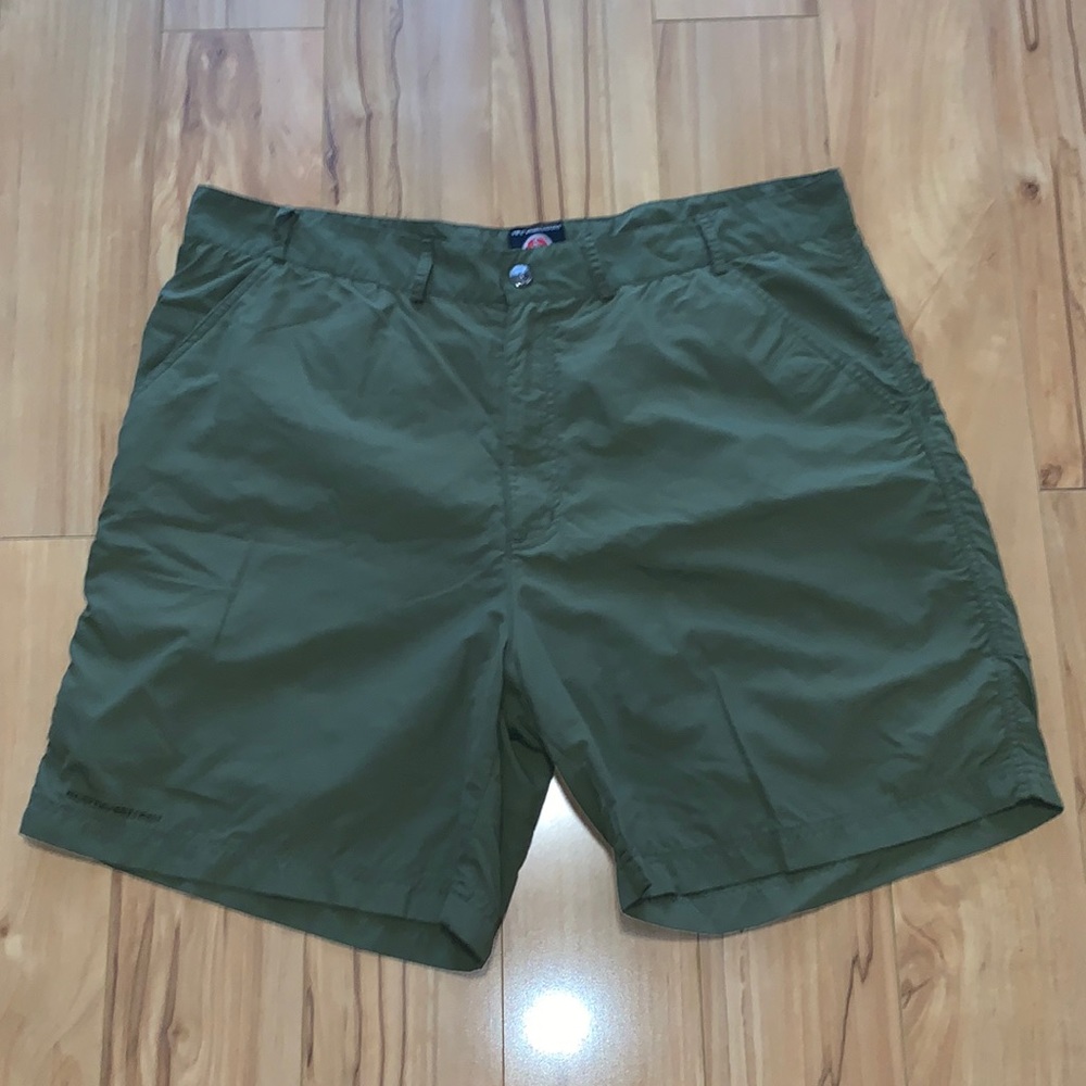 Like New ScotteVest Tec SeV TEC shorts Size 38